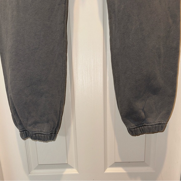 Palm Angels Dark Grey Curved Logo Sweatpants Men’s Small - Picture 8 of 9